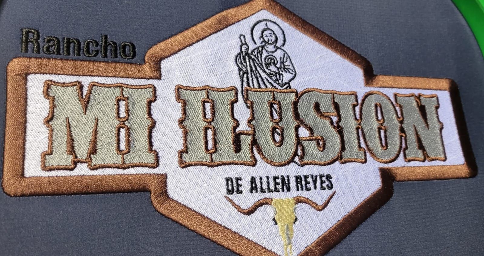 Professional embroidery digitizing artwork